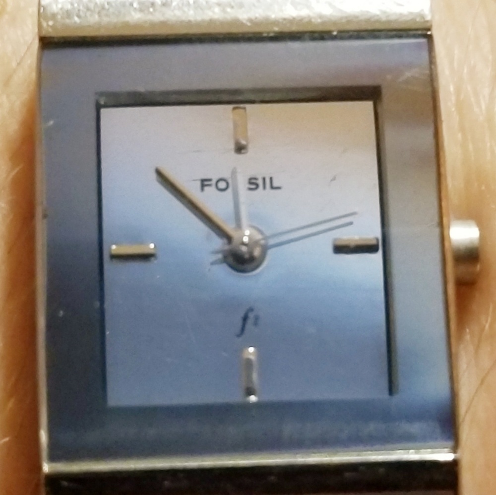 Fossil Watch - Picture 2 of 7